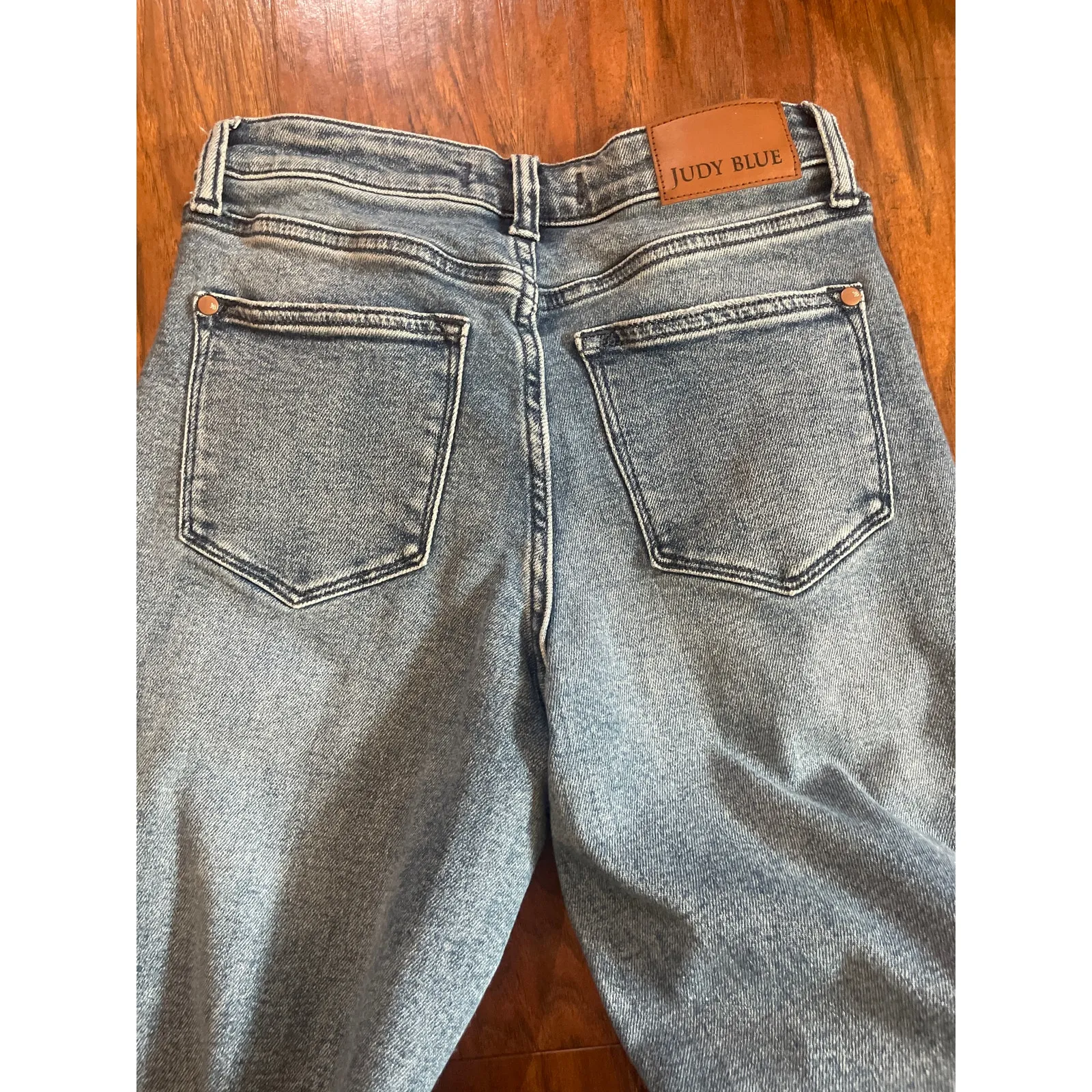 JUDY BLUE Roughin It Mid Rise Distressed Dad Jeans Denim Size 3/26 - Image 7