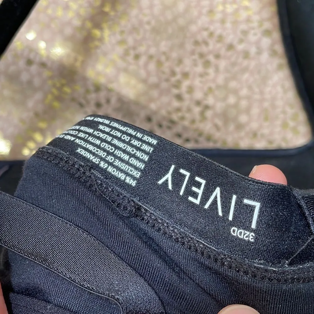 LIVELY black All Day Deep V No Wire Bra size 32DD Black - Image 8