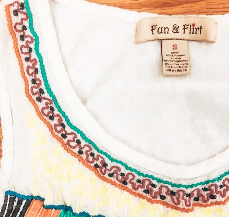 Fun & Flirt cropped shirt  - Image 5