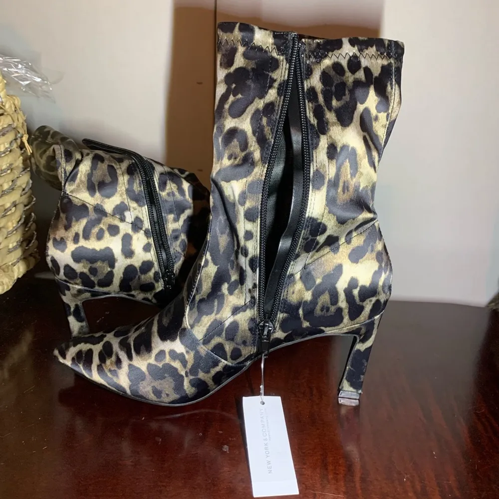 NY&C Leopard Animal Print Boots - Image 9