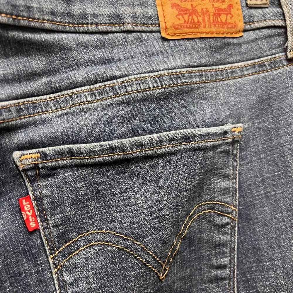 LEVI'S Classic Bootcut Jeans Size 18W - Image 4