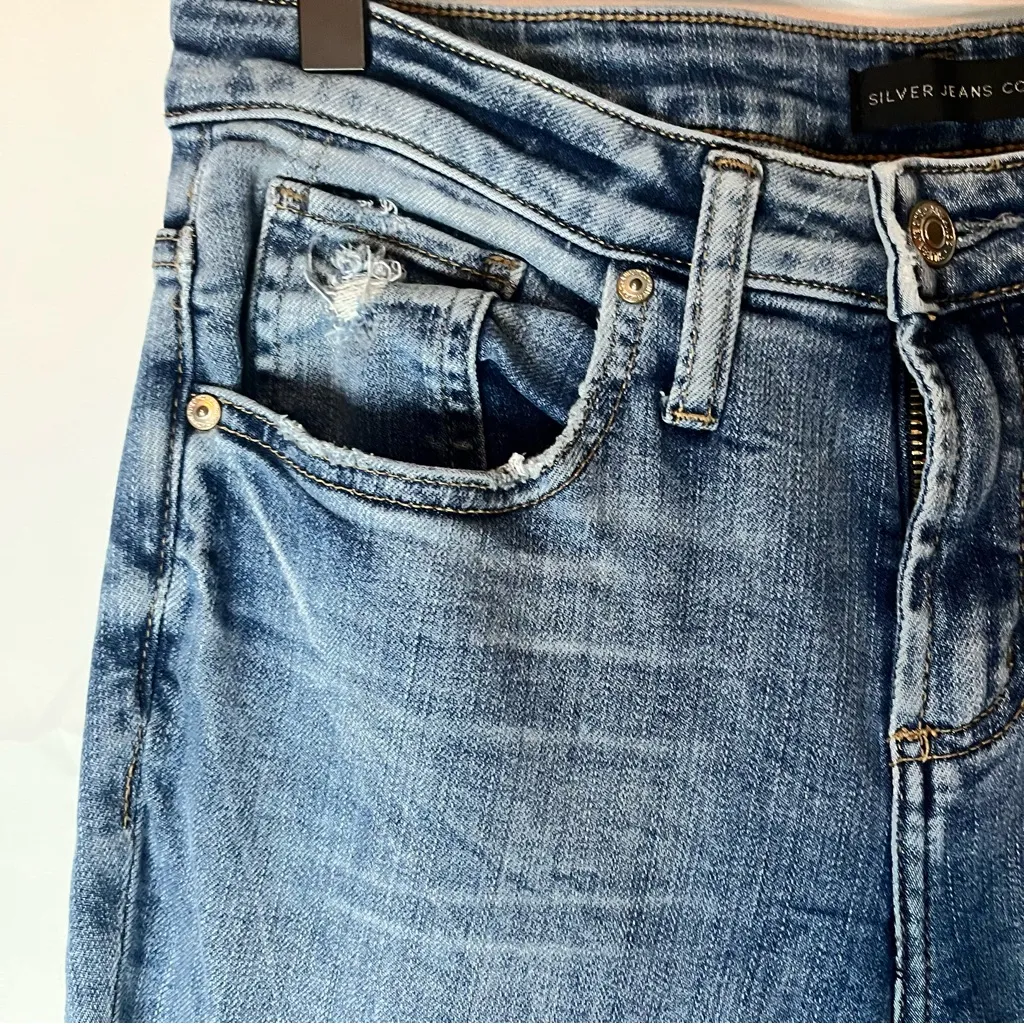 Silver Jeans Women's Straight Leg in Blue - Image 6