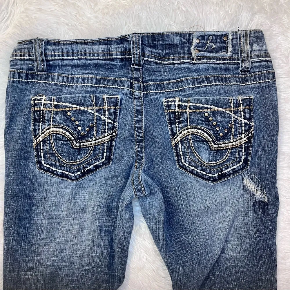Distressed Blue Denim Capris Juniors 9/10 - Image 7