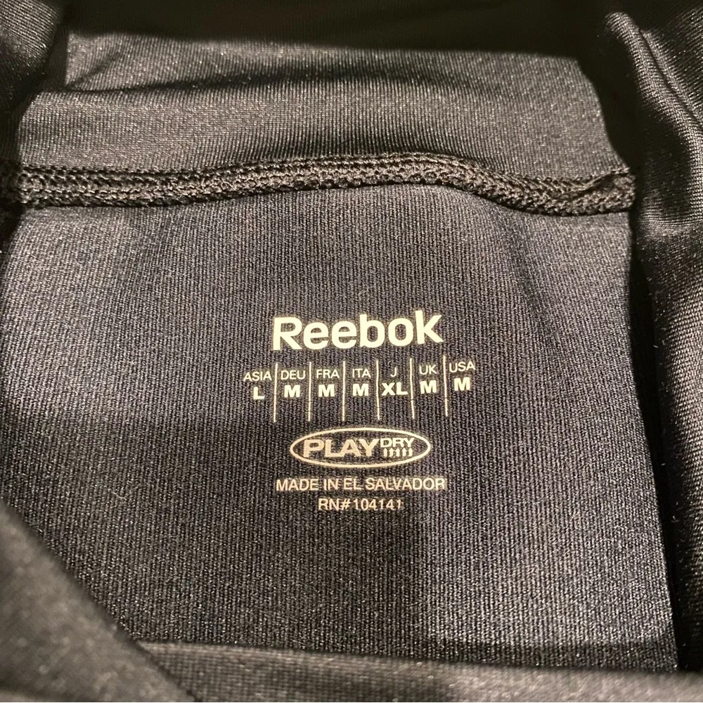 Reebok Women’s Black High Neck Play Dry Long Sleeve Top Size Medium - Image 10