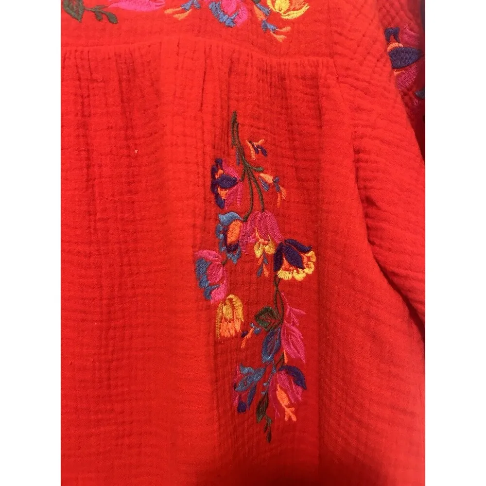 See And Be Seen Red Floral Mini Embroidered Swing Dress Boho Size Medium Pockets - Image 3