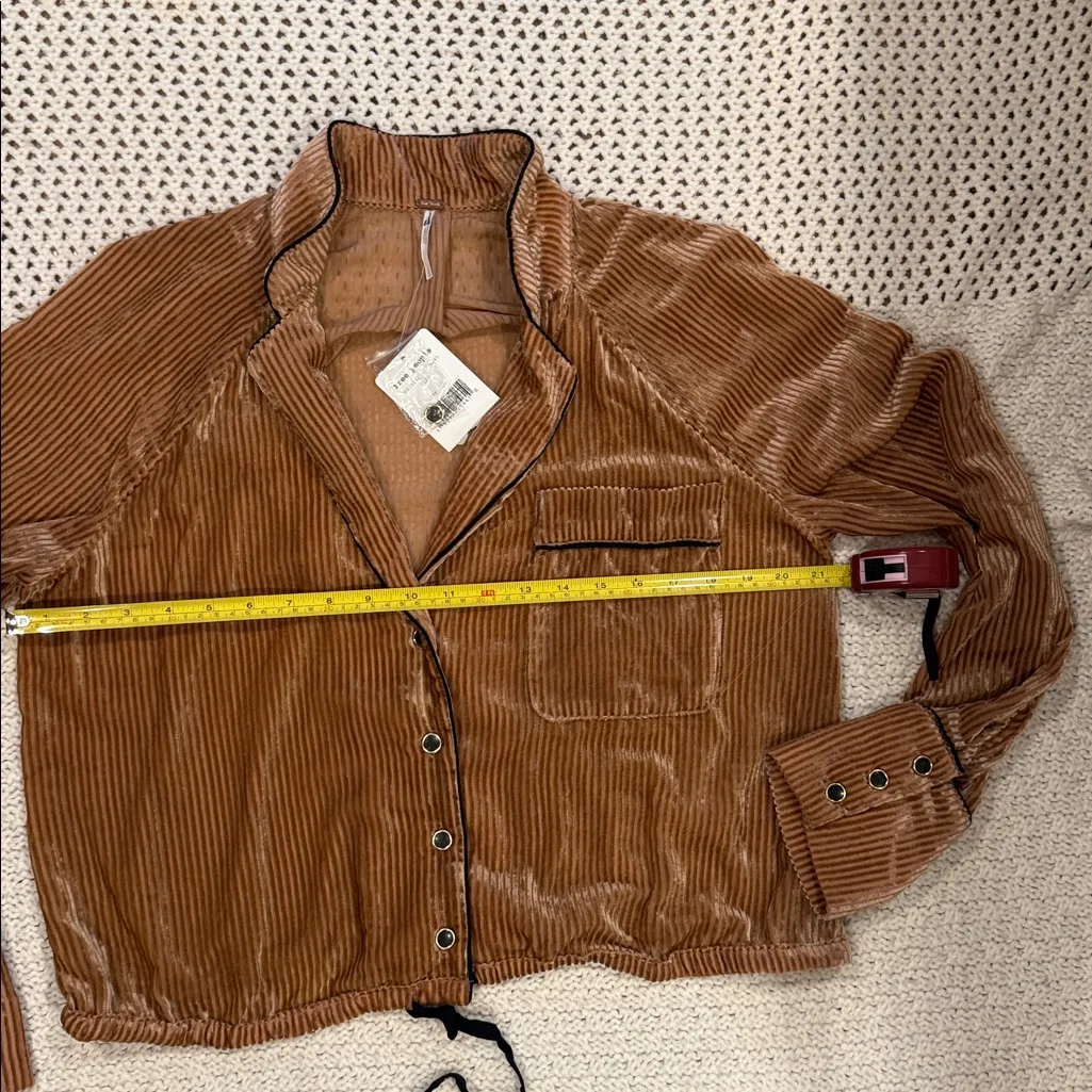 NEW Womens Free People Tan Corduroy Teddy Jacket L - Image 4