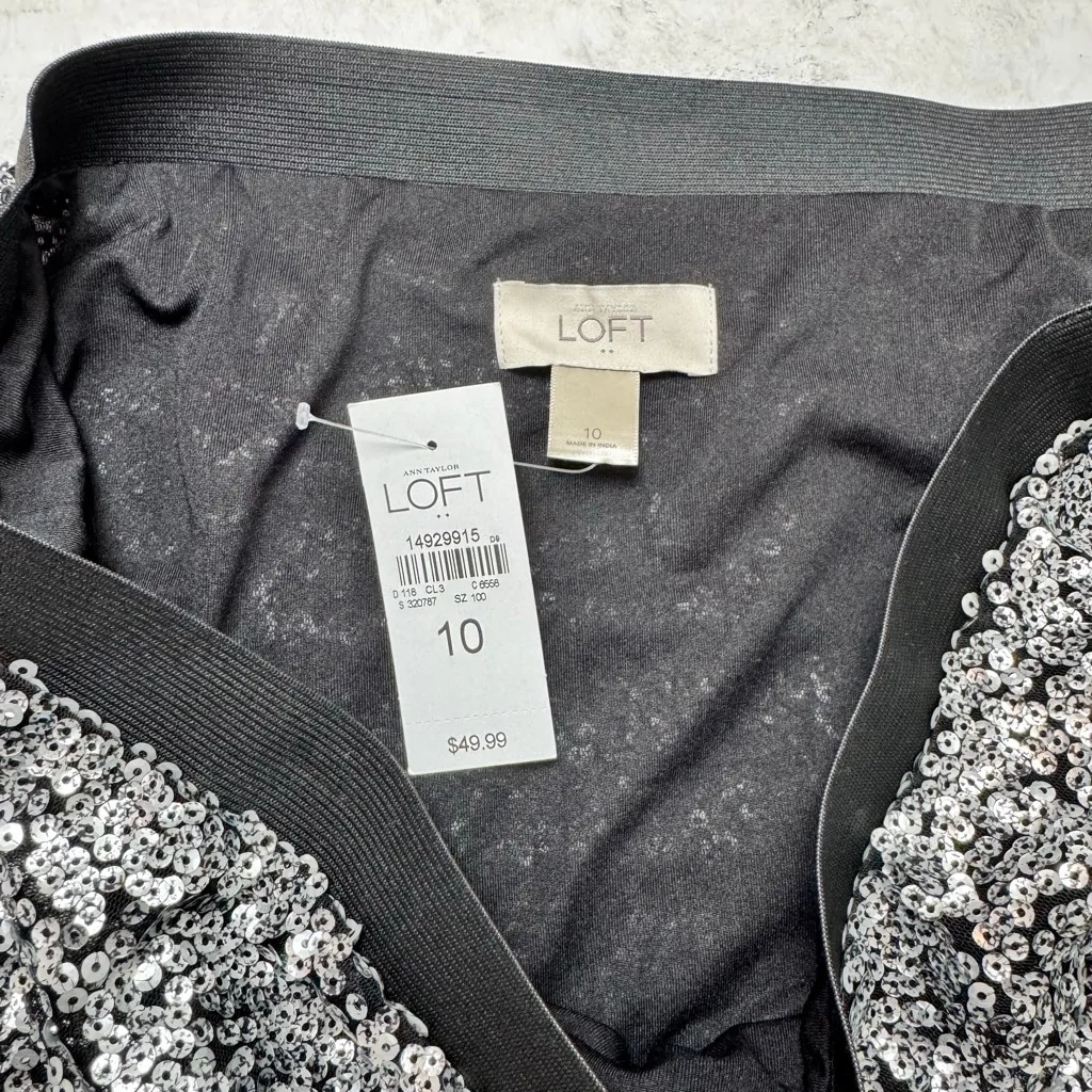Loft NWT  Silver Sequin Skirt Size 10 - Image 3