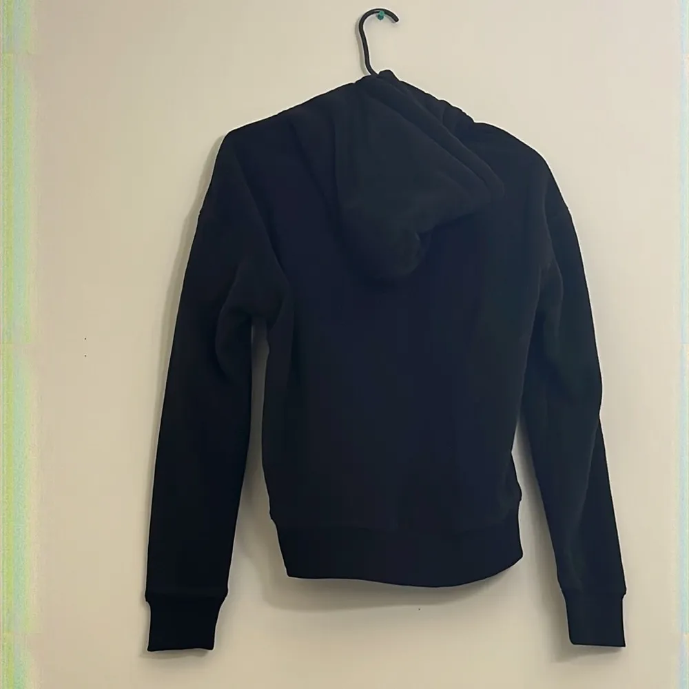 NWT TOMMY HILFIGER Black Fleece Hoodie - Image 11