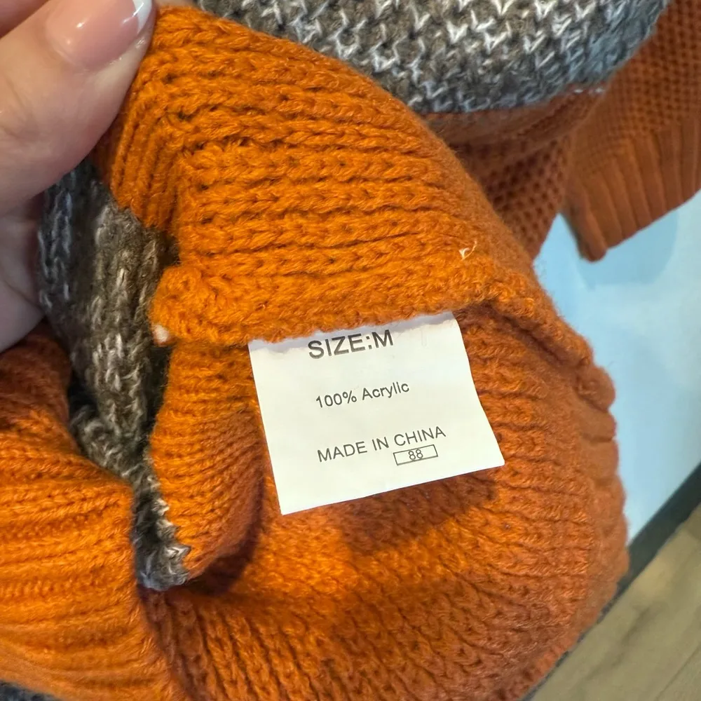 Colorblock Knit Sweater – Size M Orange Size M - Image 3