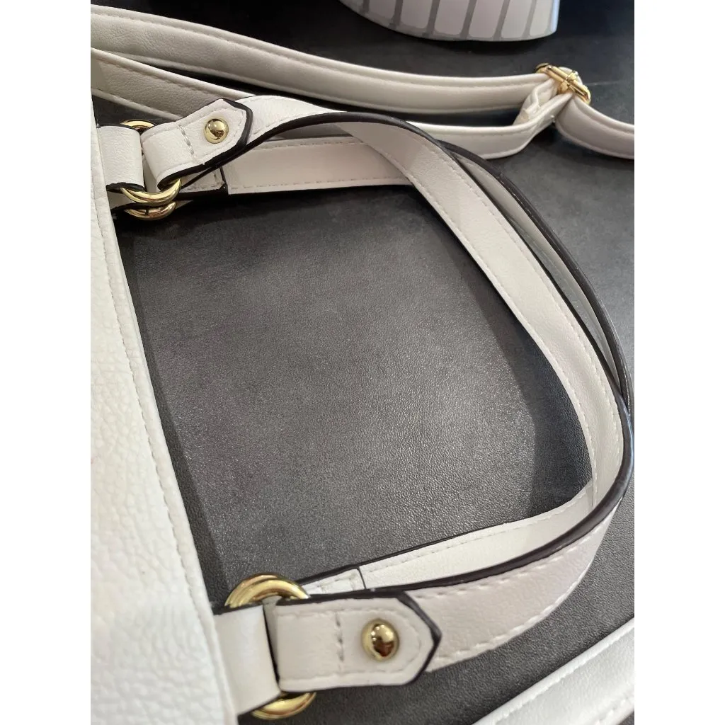 Juicy Couture Womens White gold accents hand crossbody bag SKU 8557 - Image 10