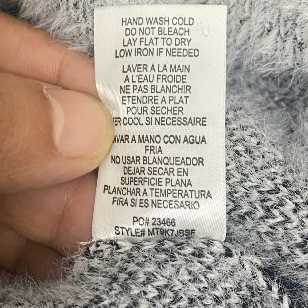 Bobeau Fuzzy Kelly Sweater. Size S Buffalo Plaid Black White - Image 14