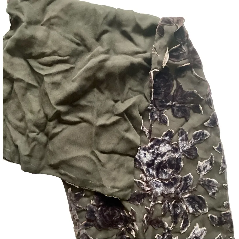 Jacqueline Ferrar Purple Burnout Velvet Roses Silk Scarf - Image 6