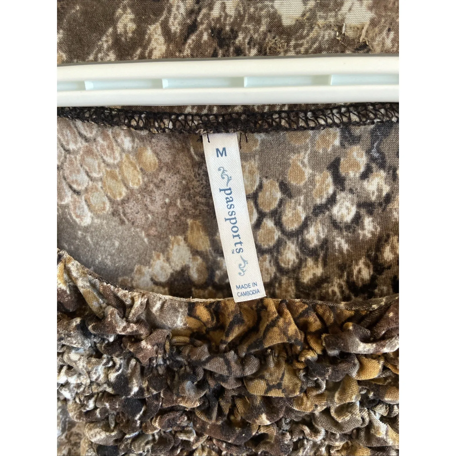 Passports Brown Snakeskin Snake Print Ruffle Neck Shirt Top Blouse Womens Medium - Image 4