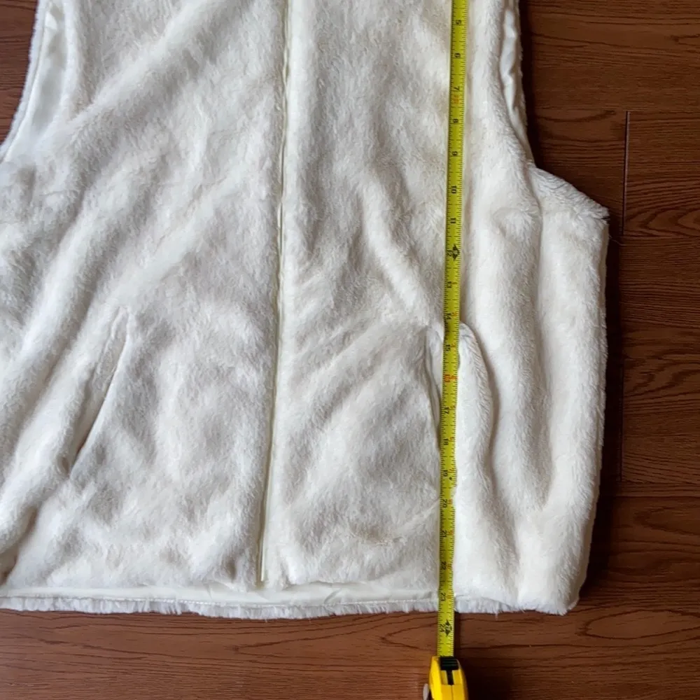 Cejon Macy’s NWT Faux Fur White Super Soft Zipper Plush Vest Mock Neck Size L Size L - Image 8