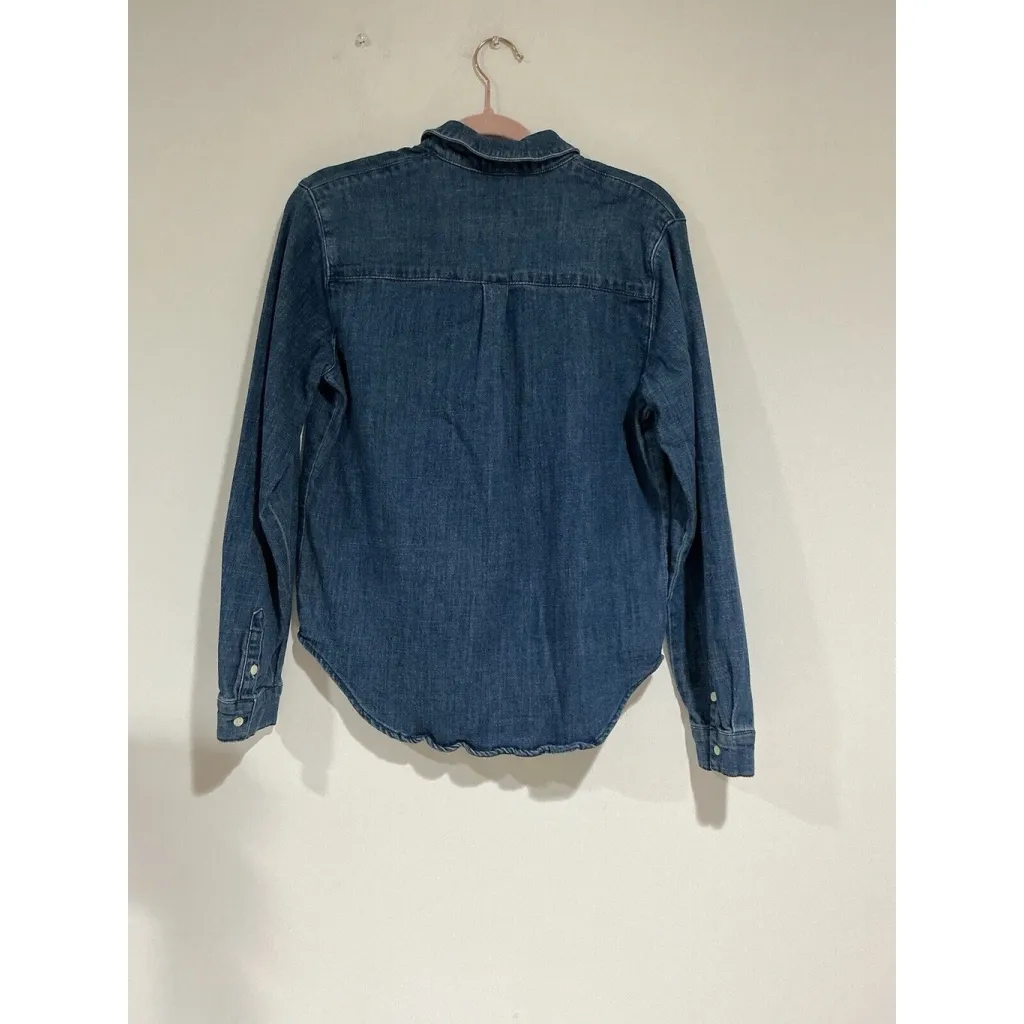 Woman’s Universal Thread Classic Fit Xs Button Up Jean Shirt - Image 3