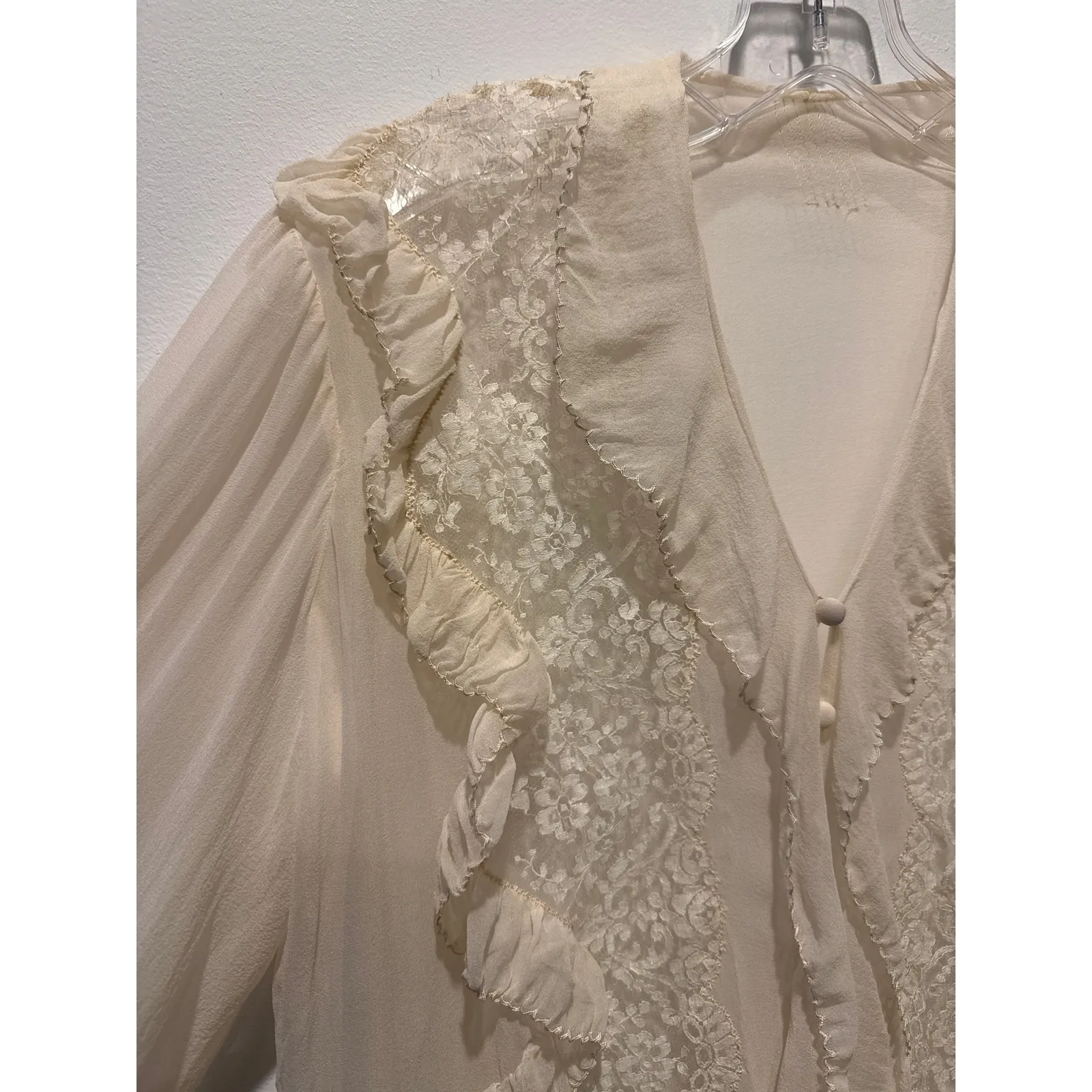 Unlabeled Vintage Cream Chiffon Lace Ruffle Blouse with Double Cuffs medium - Image 15