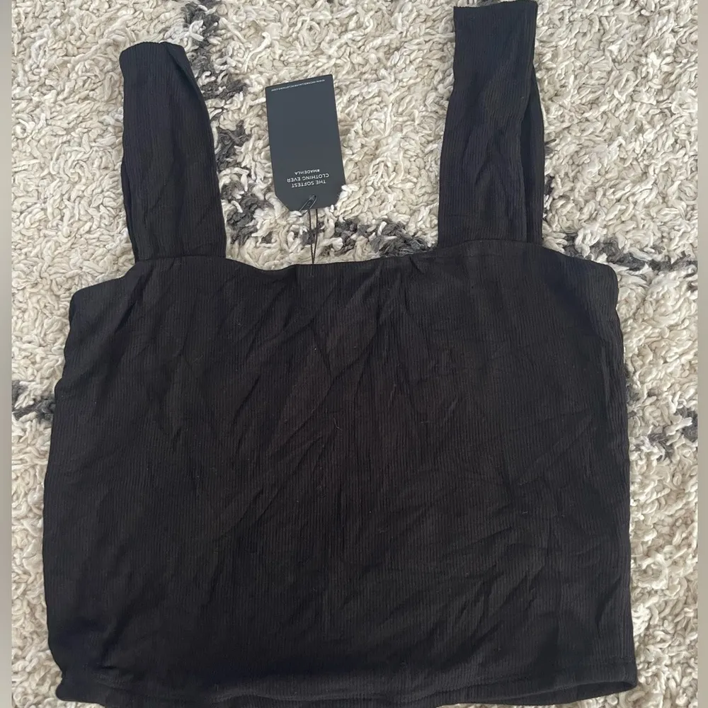 Shawn Tank in Black - Image 3