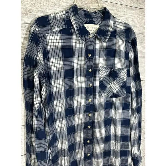 Girl Krazy XL Classic Blue White ‎ Plaid Button Up Long Sleeve Woman's - Image 6