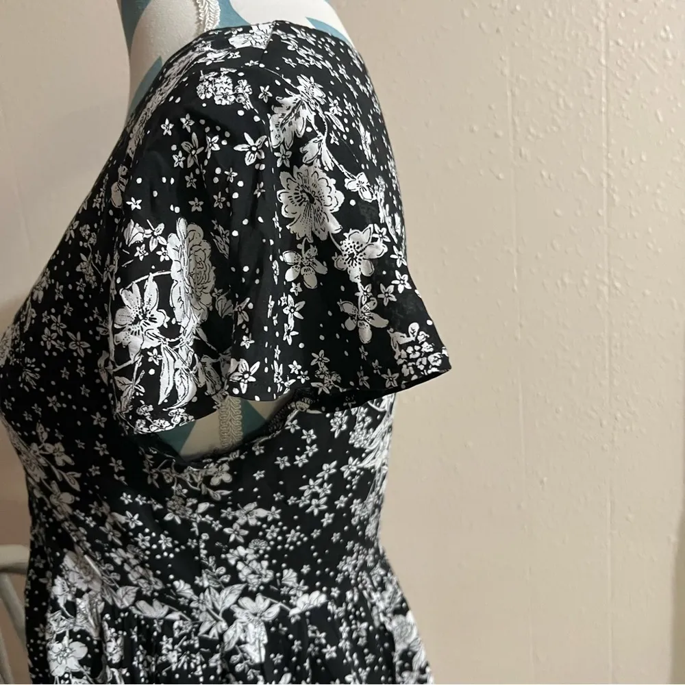 Skylar + Madison  Dress - Image 5