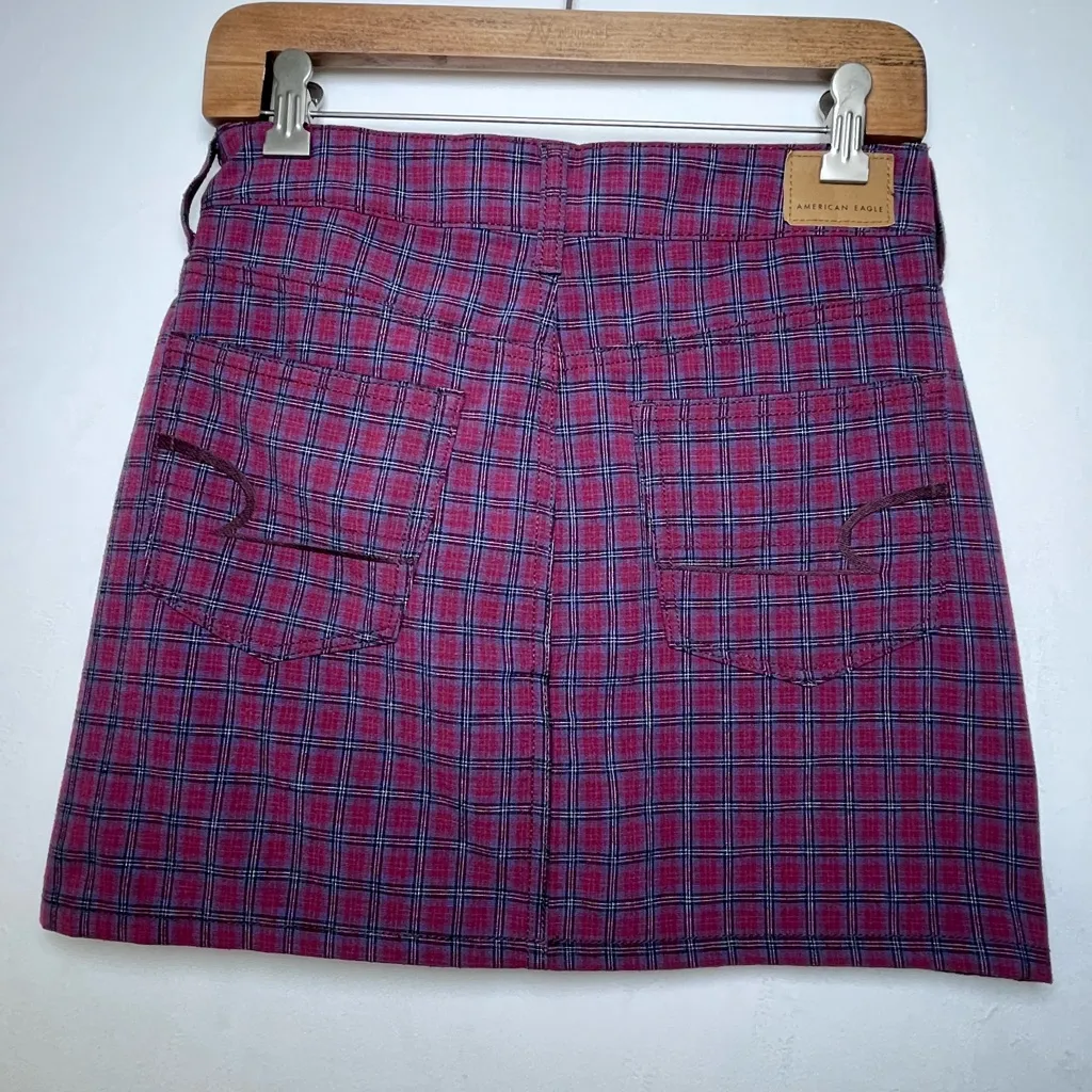 American Eagle Women’s Burgundy Blue Tartan Plaid Y2K School Style Skirt Size 2 - Image 3