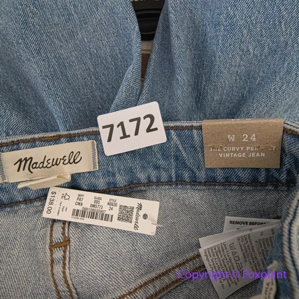 NEW Madewell The Curvy Perfect Vintage Jean in Coney Wash: Destroyed Edition, 24 - Image 15