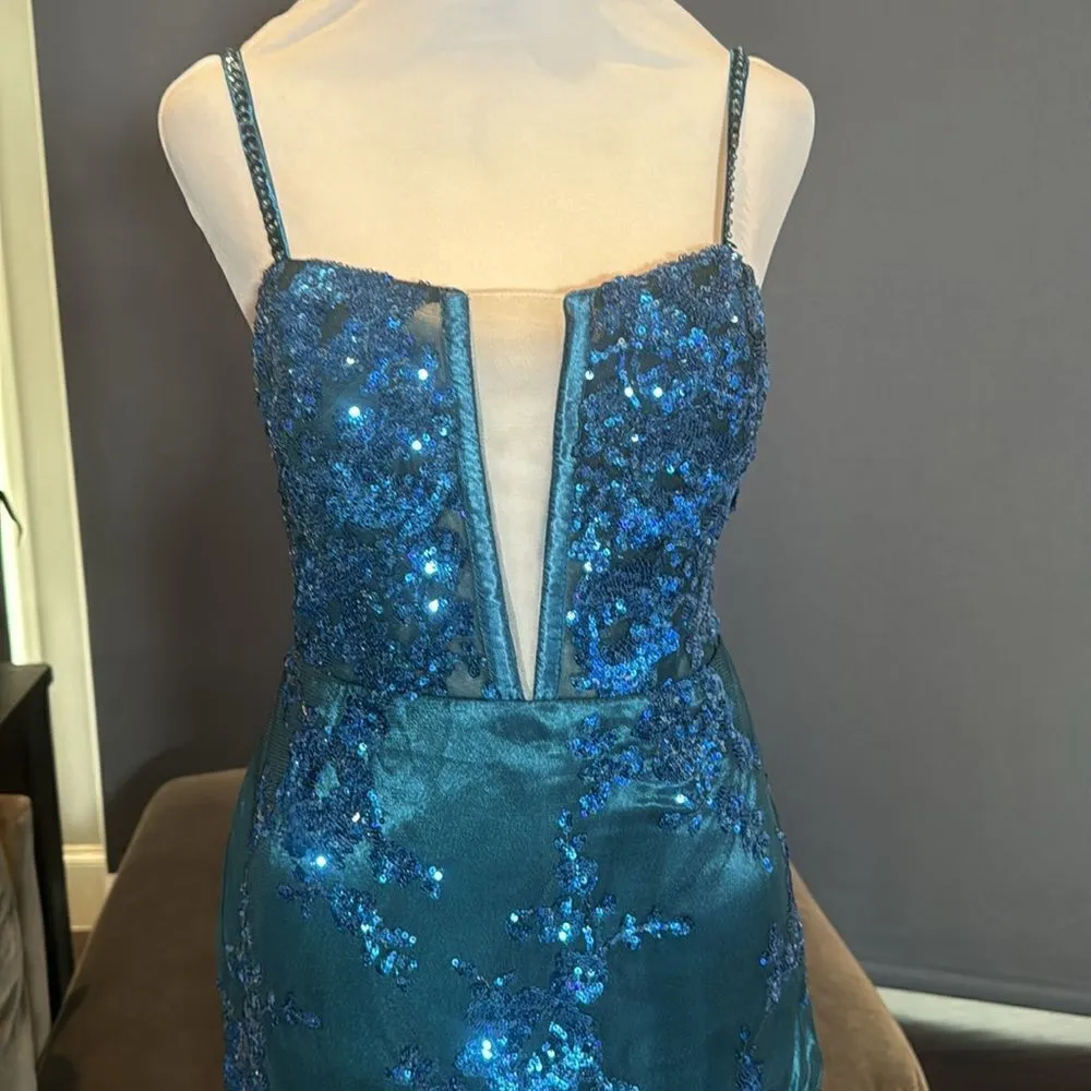 Women’s Blue/Green Mermaid Fit Prom Party Dress Sparkly Sequins Leg Slit Size 2 Blue - Image 2
