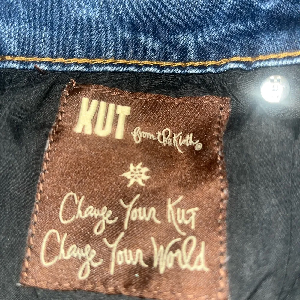 Kut from the Kloth Blue Straight Leg Jeans, size 6 - Image 8