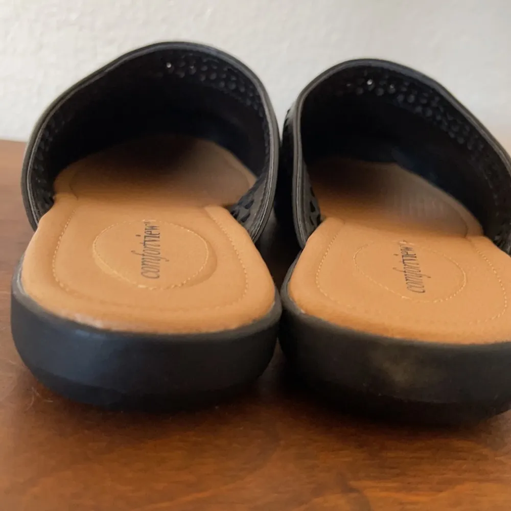 Comfort View Black Slides Size 8 Wide - Image 7