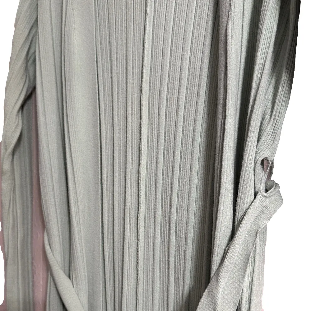 House of Harlow 1960 Light Green Ribbed Cardigan - Image 6