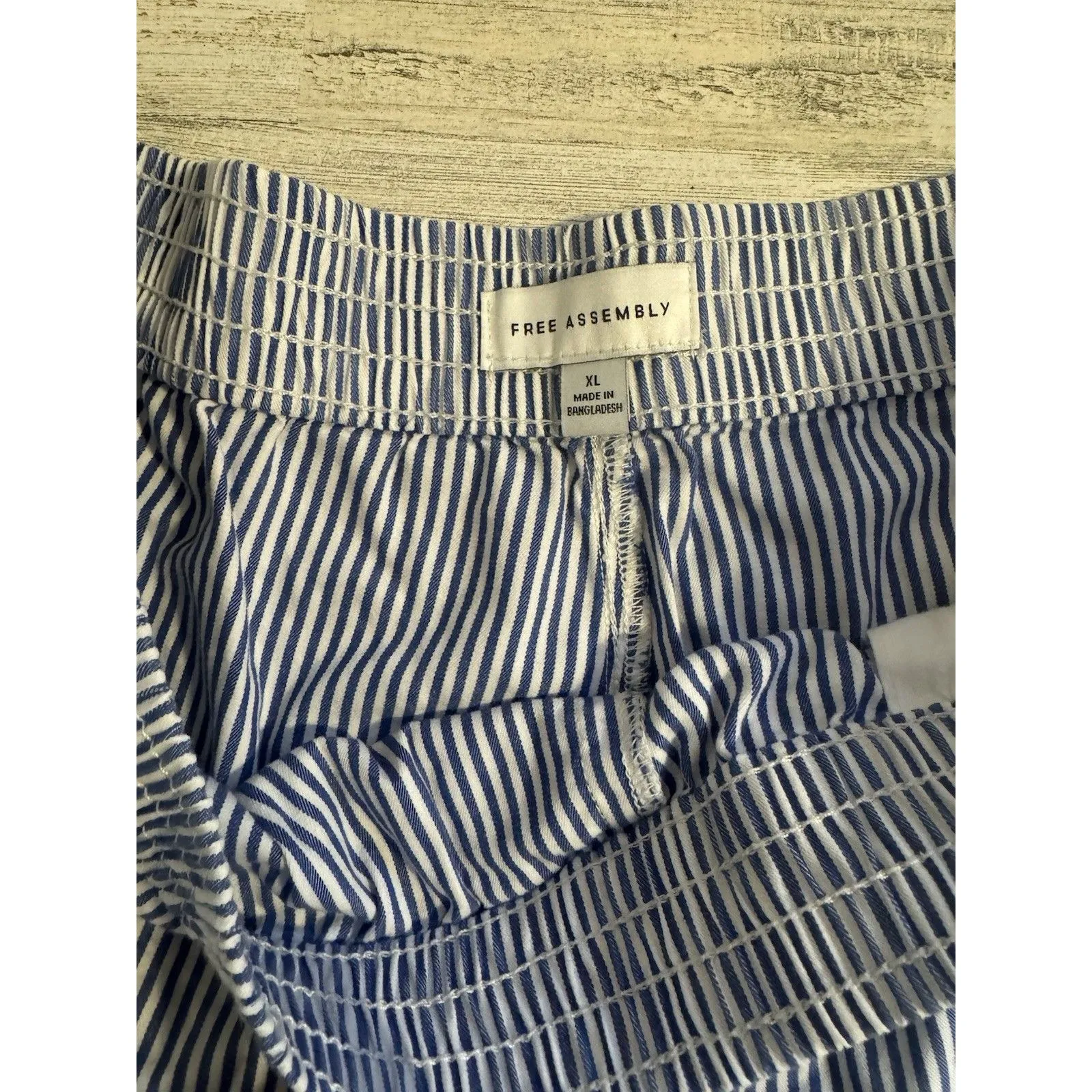 Women's Free Assembly Pull On Boxer Shorts Size XL Blue/White Striped EUC Blue - Image 3
