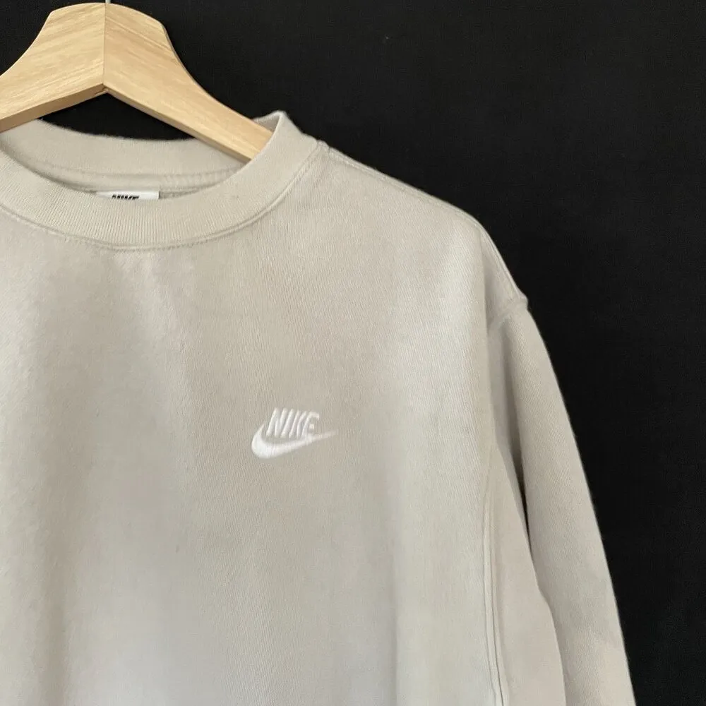 Nike beige crewneck sweater women's size M cotton top casual comfortable shirt - Image 2