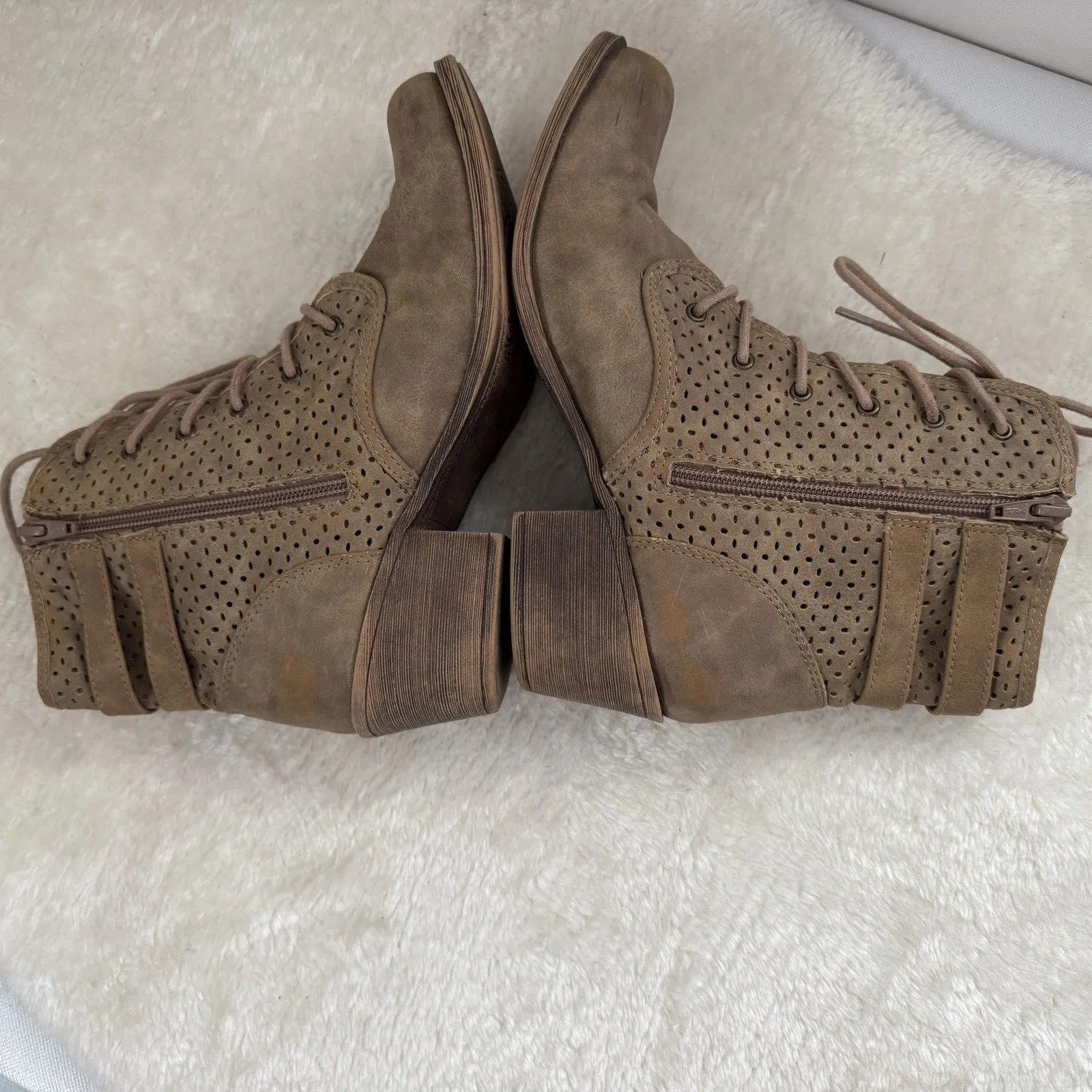 ROXY Roxy Vargas Faux Leather Brown Perforated Combat Ankle Aviator Boho Boots 9 - Image 9