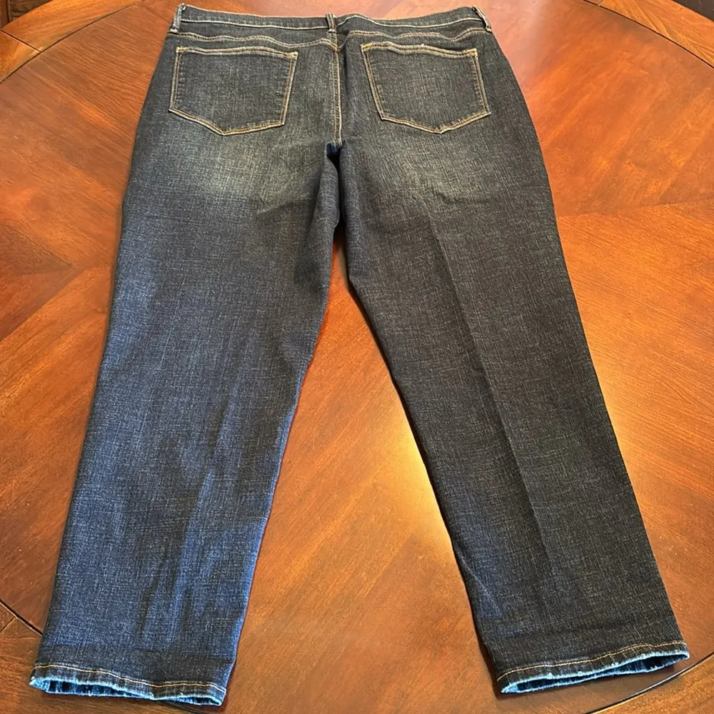 Size 16 •  • boyfriend jeans - Image 5