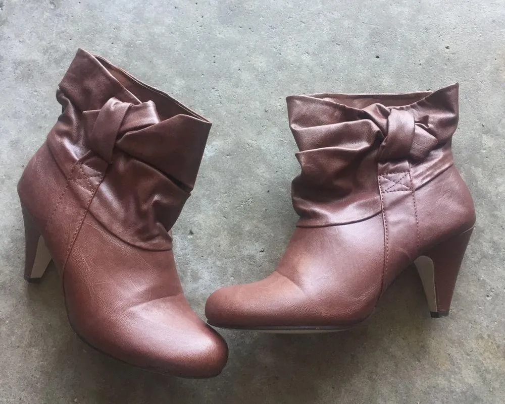 Brown Bow Tie Faux Leather Ankle Booties Heels Size 6 - Image 3