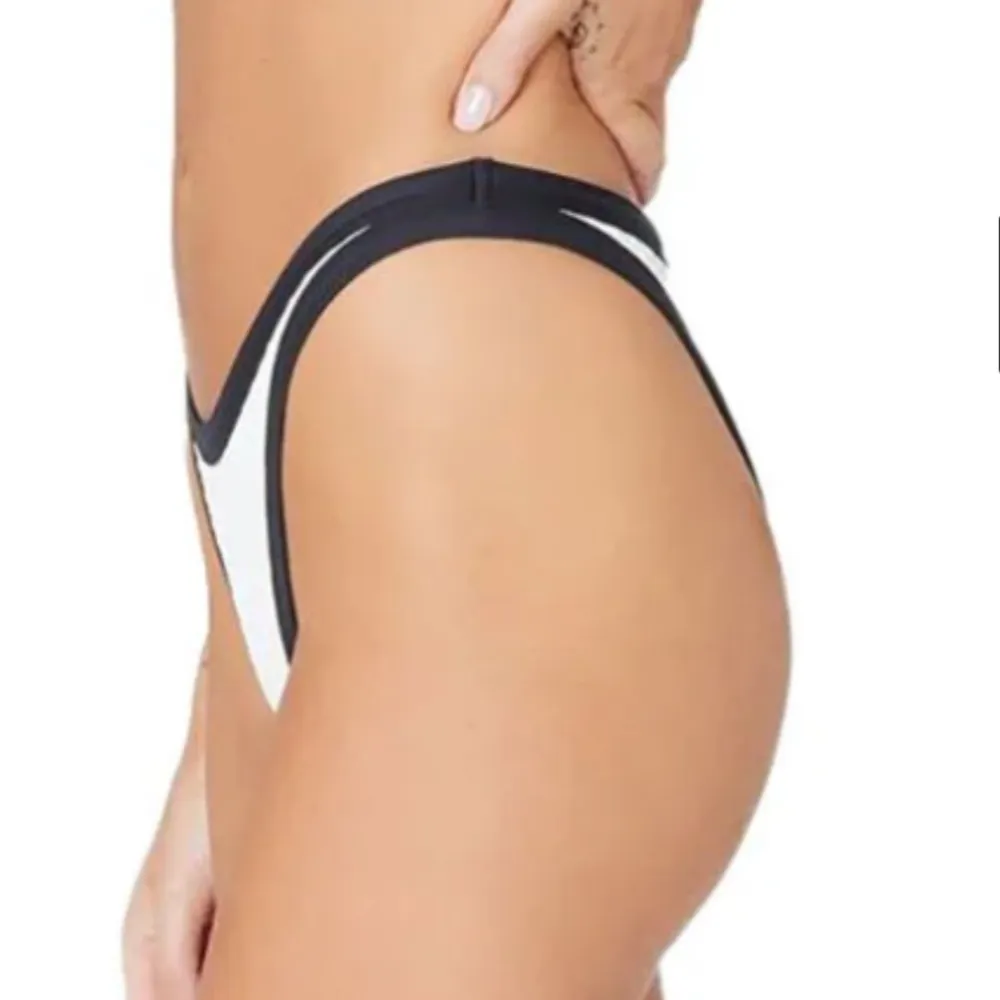 NWT L*Space White & Black Foley Bitsy Bikini Bottom - Image 2