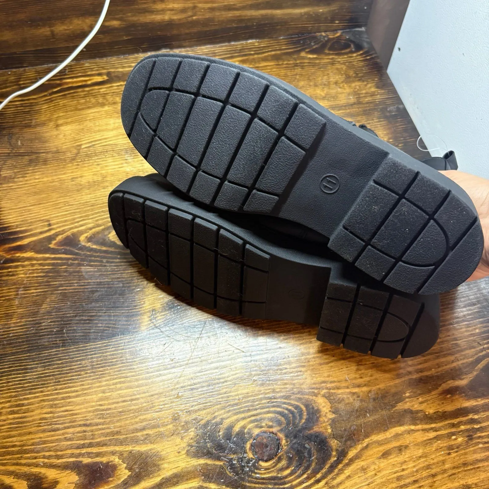 A‎ New Day Black Boots Size 11 - Image 7