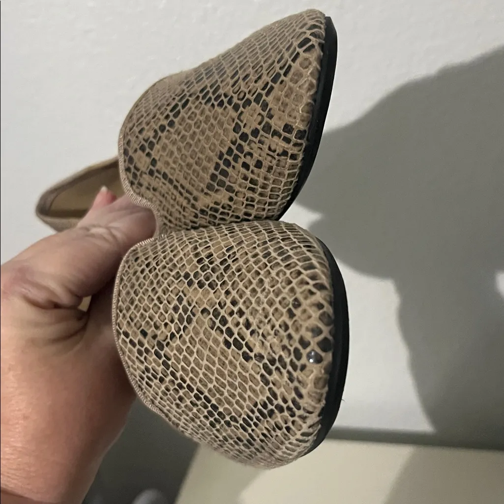 H&M Women’s Snakeskin Look Flats Loafers Size 37 or 6.5 - Image 6