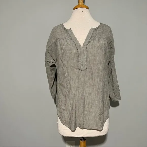 Loft  Dark Gray White Striped Flowy Blouse Top Size M - Image 2