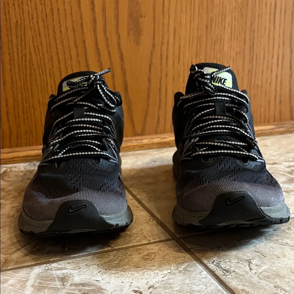 Nike H20 Repel Zoom Winflo 3 Ombre Black and Gray Athletic Sneakers - Size 9.5 - Image 6