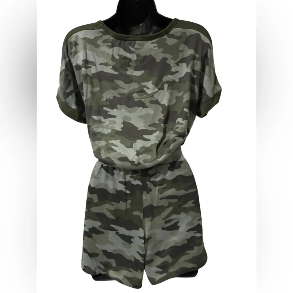 Lucky Brand 4 Piece Women's Green Camouflage Loungewear Set. Size L - Image 15