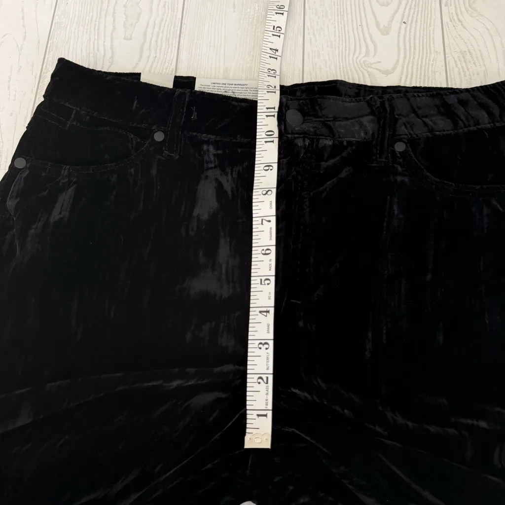 Wrangler Retro High Rise Velvet Trumpet Flare Pant - Image 6