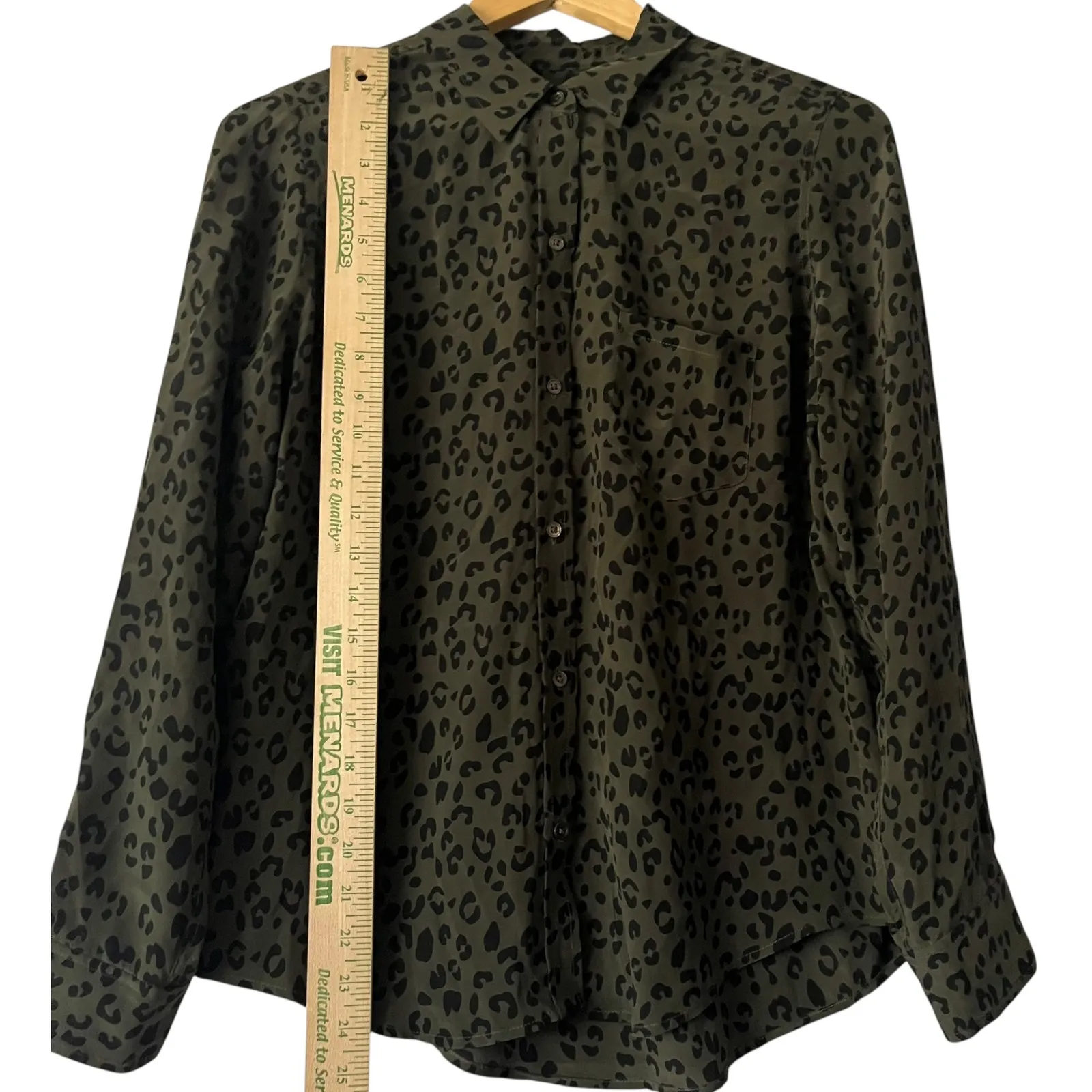 Rails Kate Olive Cheetah Print 100% Silk Button Down Shirt Women's Size Small - Image 7