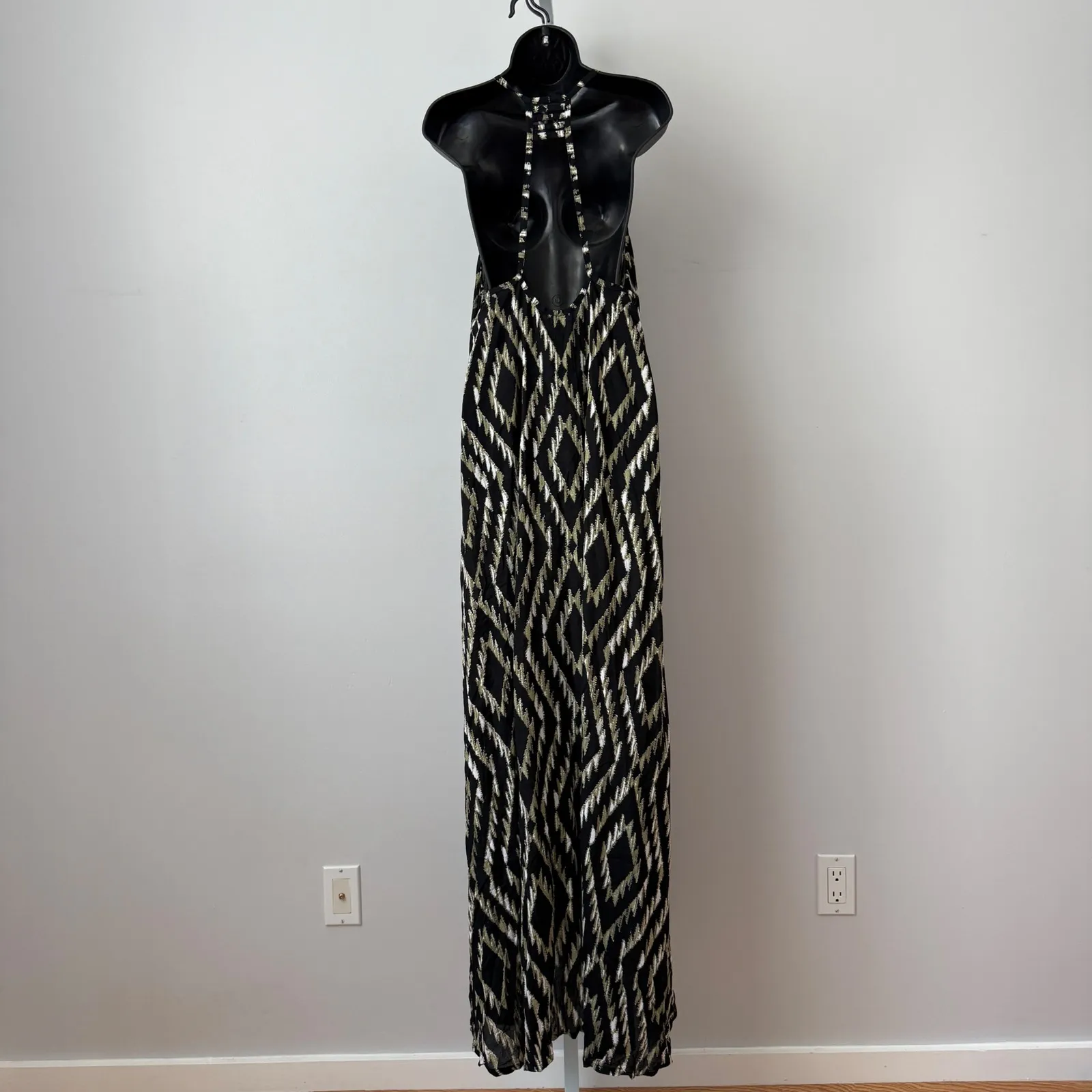 Tiare Hawaii Black Gold Tribal Diamond Print Maxi Dress Halter Neck Size S - Image 7