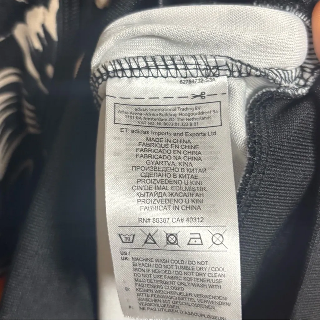 Adidas x Farm Rio Black Butterfly Jacket Size Medium - Image 10