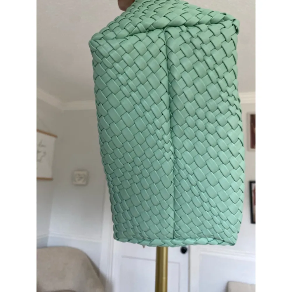 Woven Vegan Leather Shoulder Bag Queenoris Matching Pouch Duo Summer Chic Mint Green - Image 7