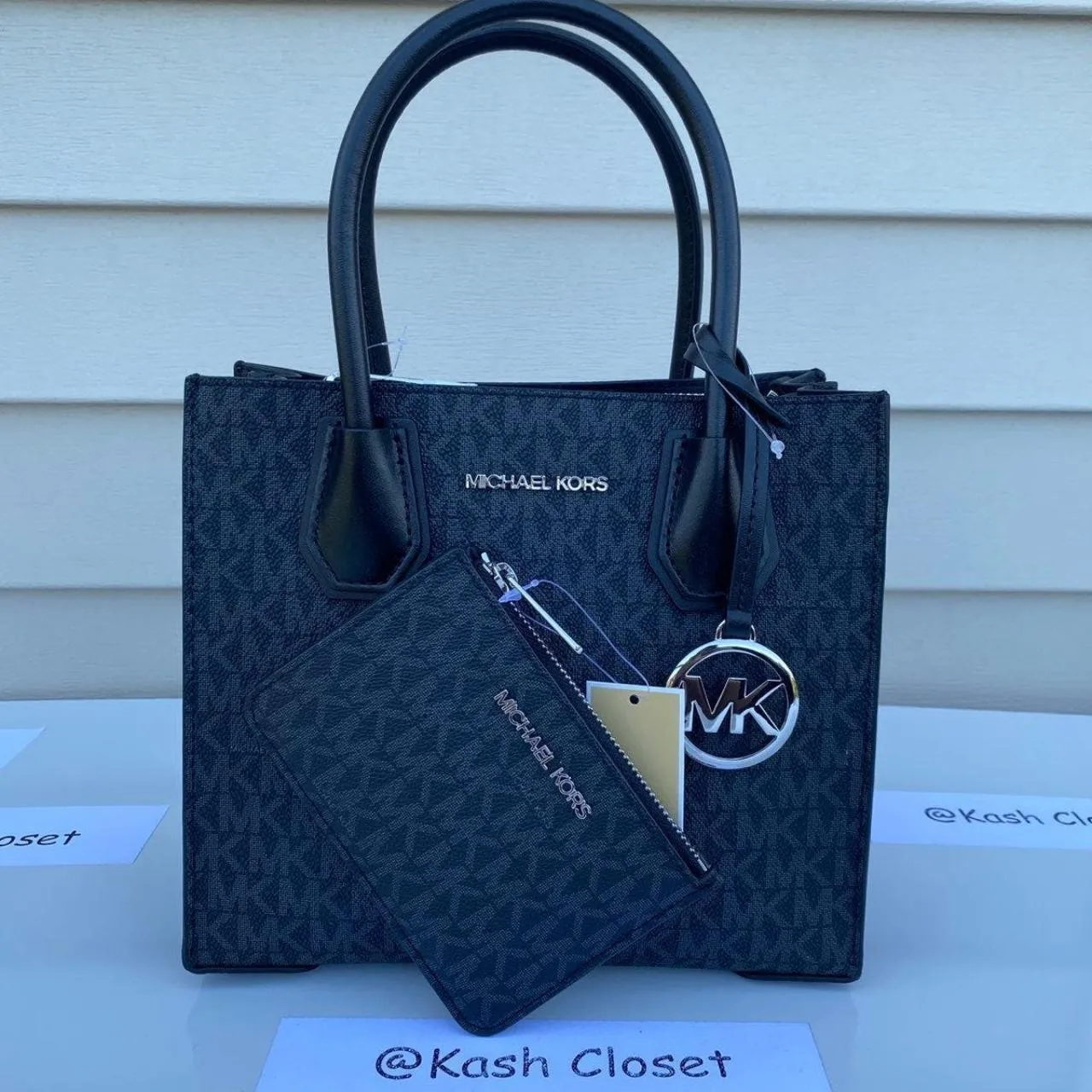 Michael Kors Black Mercer Messanger Bag MD Key Wallet Bundle - Image 6