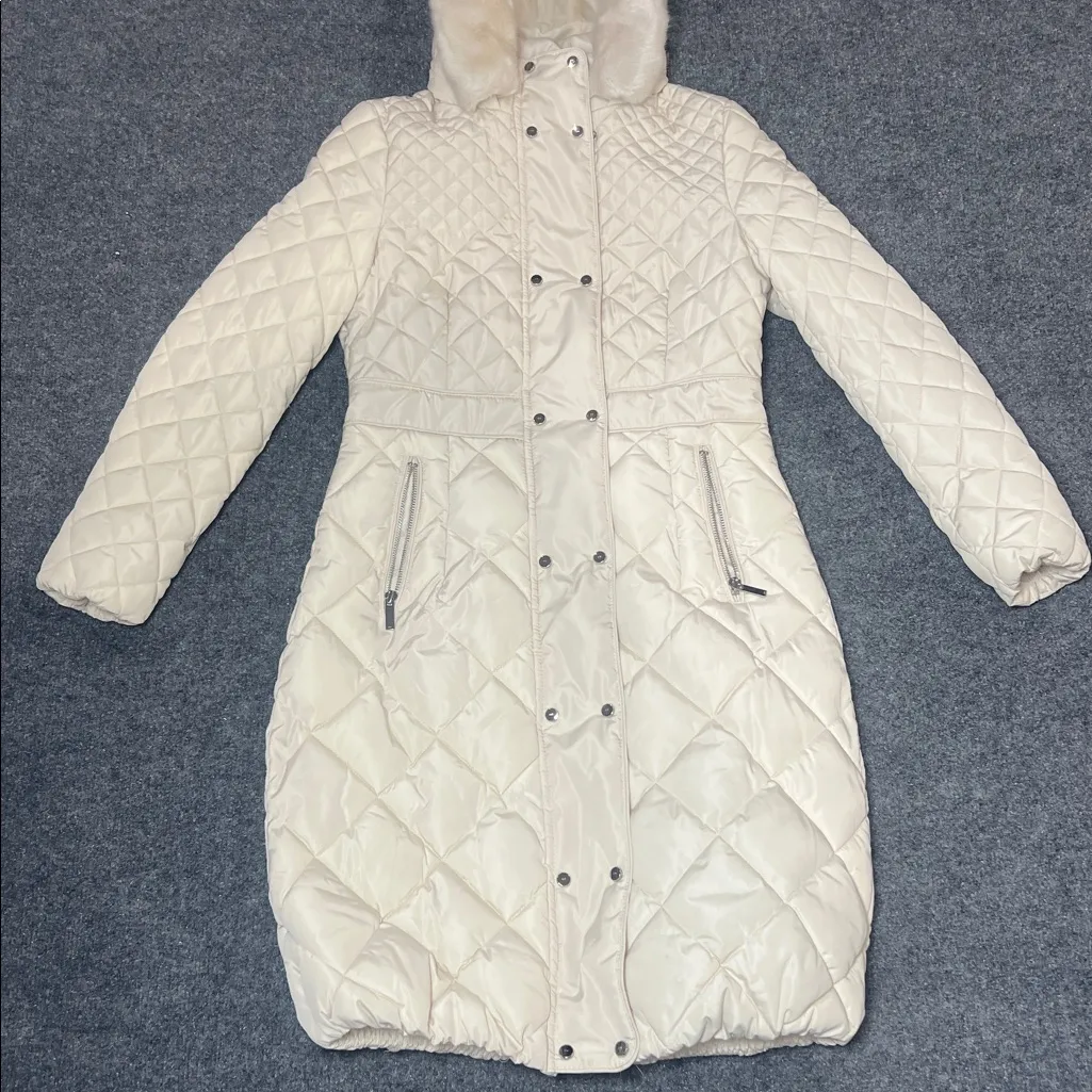 Karen Millen Women's Quilted Cream/ Pearl White Coat with Hood Size 2 - Image 5