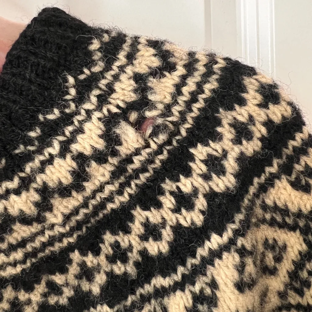 Vtg Knut Erichsen Hand Knitted in Norway Black Fair Isle 100% Wool Sweater Small - Image 8