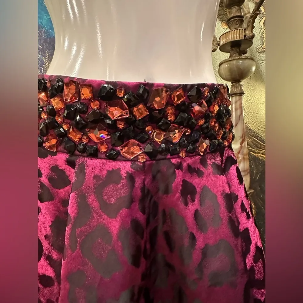 NWOT handcrafted mini magenta skirt satin with waist band rhinestone Pink - Image 8