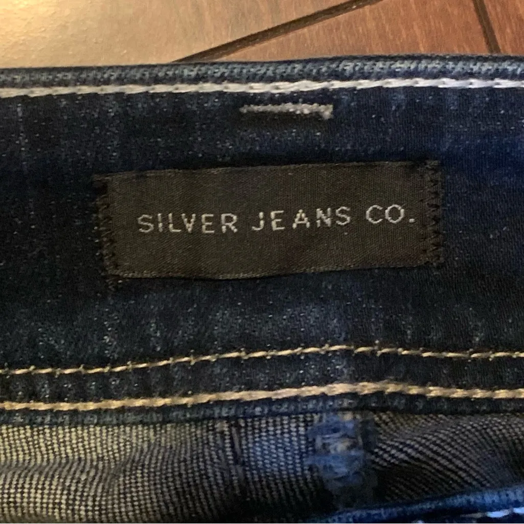 NWT Women's Silver Jeans Suki Curvy Fit Mid Rise Bootcut Size 29 Inseam 32” - Image 3